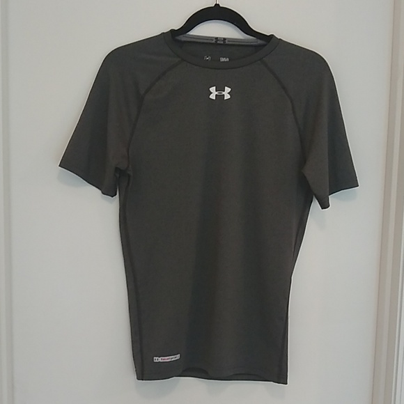 Under Armour Other - Under Armour heat gear compression workout top